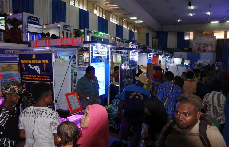 Di Pameran Pekan Pembangunan, Wagub Ingatkan Jangan Malu Pakai Produk Lokal